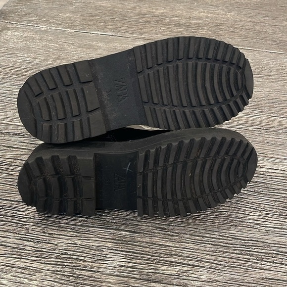 Zara Black Patent Leather Ankle Boots Size 36 - Picture 7 of 8